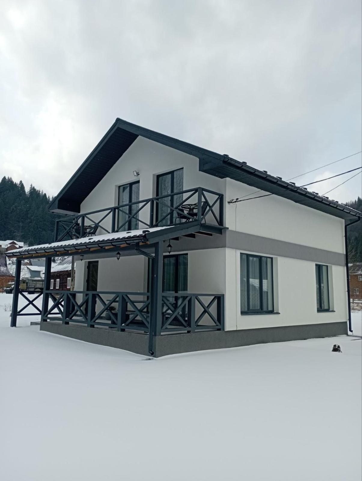 U Anastasii I Sofii Bilya Richki Vendégház Mikulicsin Szoba fotó