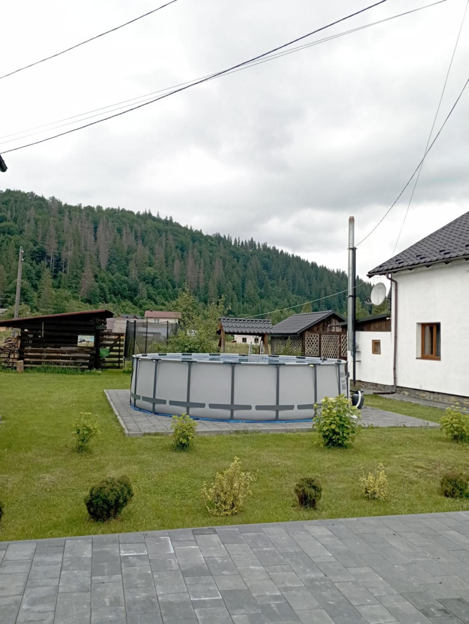 U Anastasii I Sofii Bilya Richki Vendégház Mikulicsin Kültér fotó